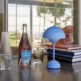 Lampe à poser Flowerpot VP9 Sans fil - Bleu swim | Fleux | 4